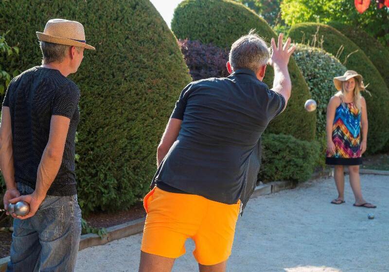 Отель Ibis Manosque Cadarache