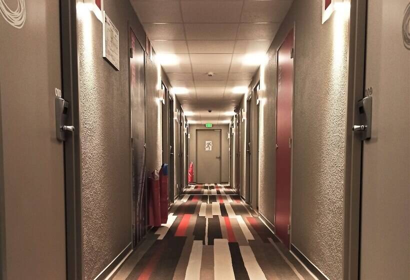 Отель Ibis Manosque Cadarache