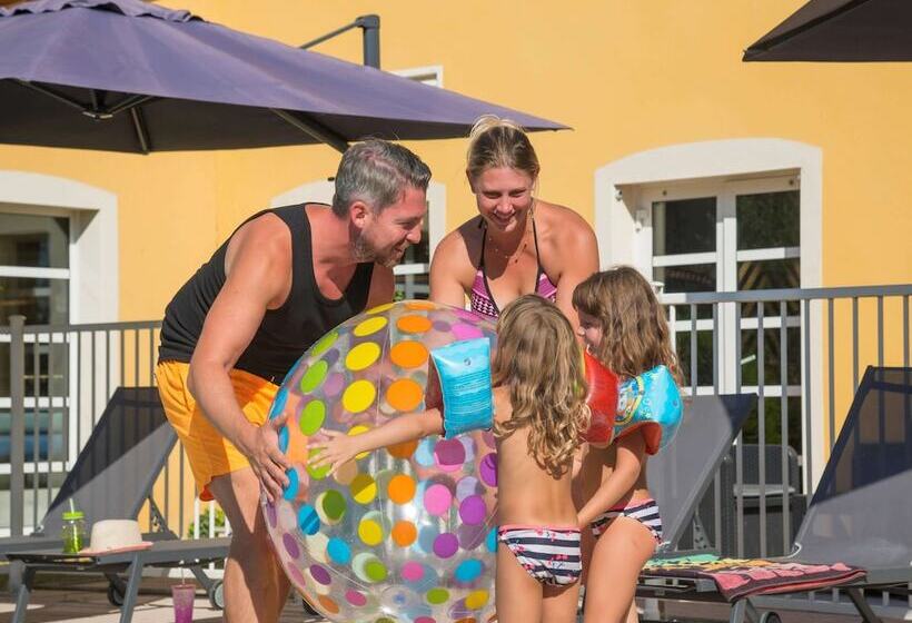 Отель Ibis Manosque Cadarache