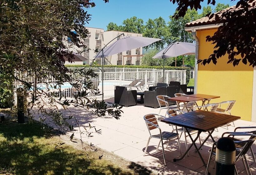 Отель Ibis Manosque Cadarache