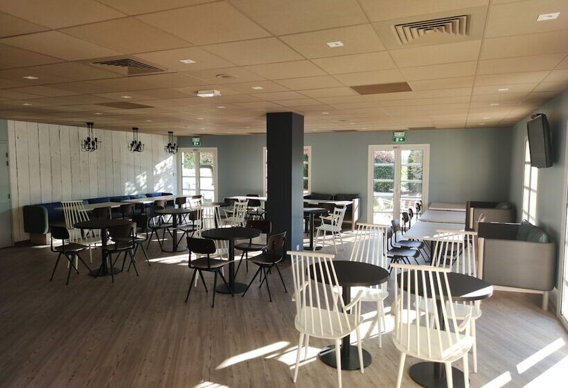 Отель Ibis Manosque Cadarache