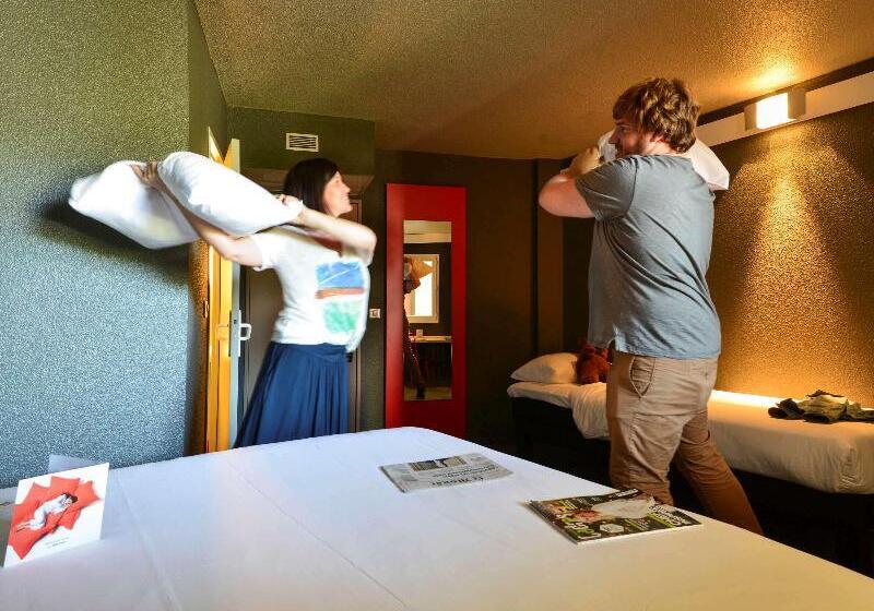 Отель Ibis Orly Chevilly Tram 7