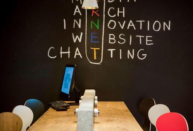 בית מלון כפרי Ibis Paris Porte De Clichy Centre