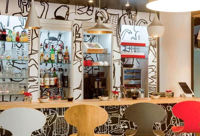 בית מלון כפרי Ibis Paris Porte De Clichy Centre