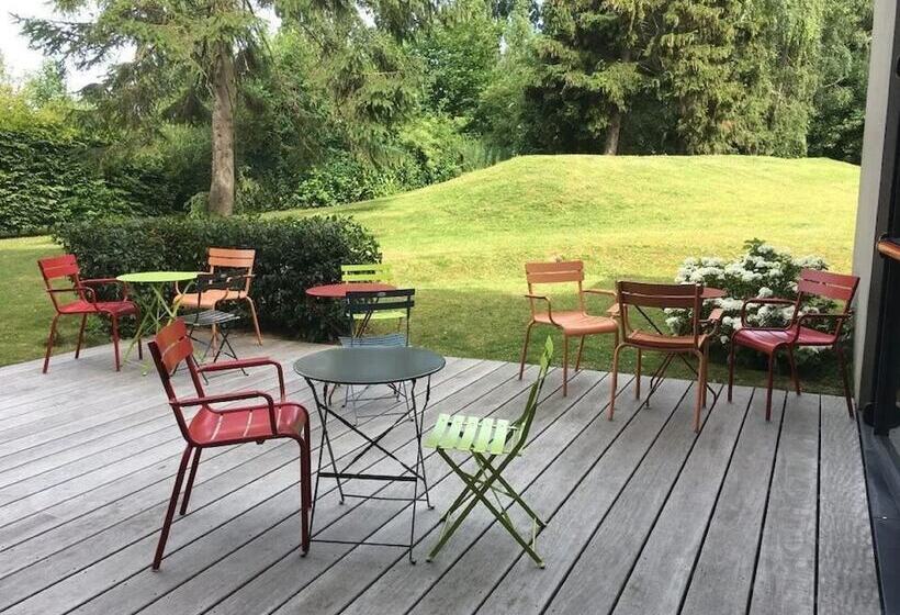 Отель Ibis Styles Lille Aeroport