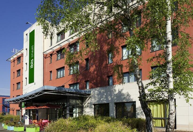 Отель Ibis Styles Lille Aeroport