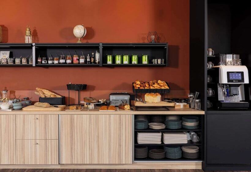 Отель Ibis Styles Lille Aeroport