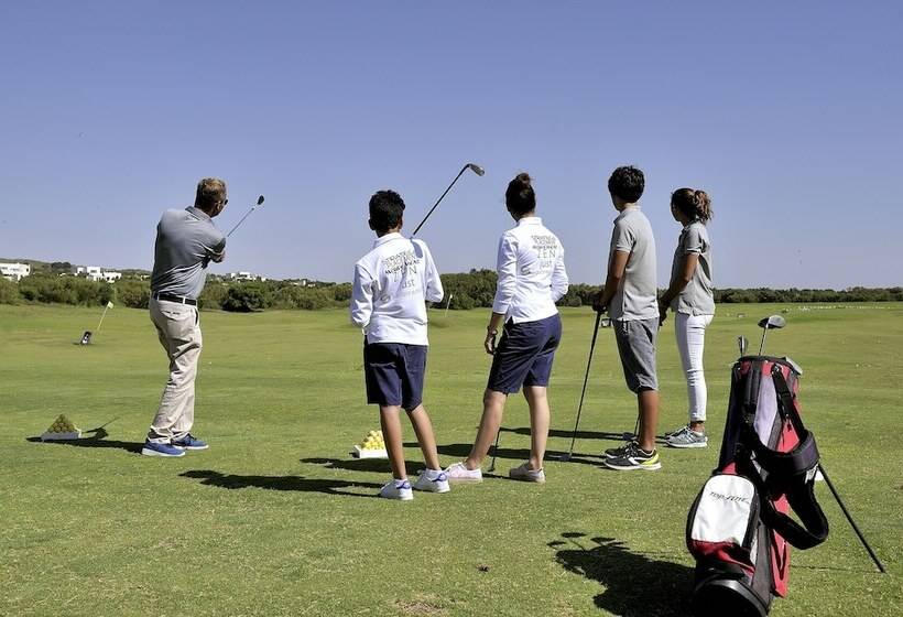 Отель Ibis Styles Lille Aeroport