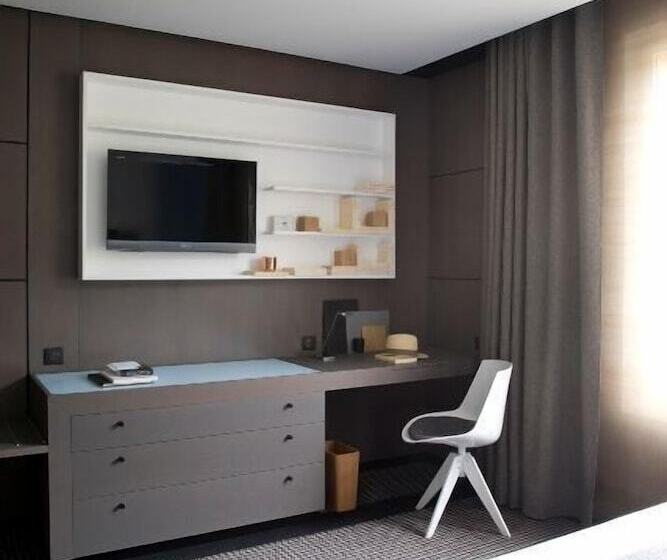 호텔 La Pyramide Maison Henriroux