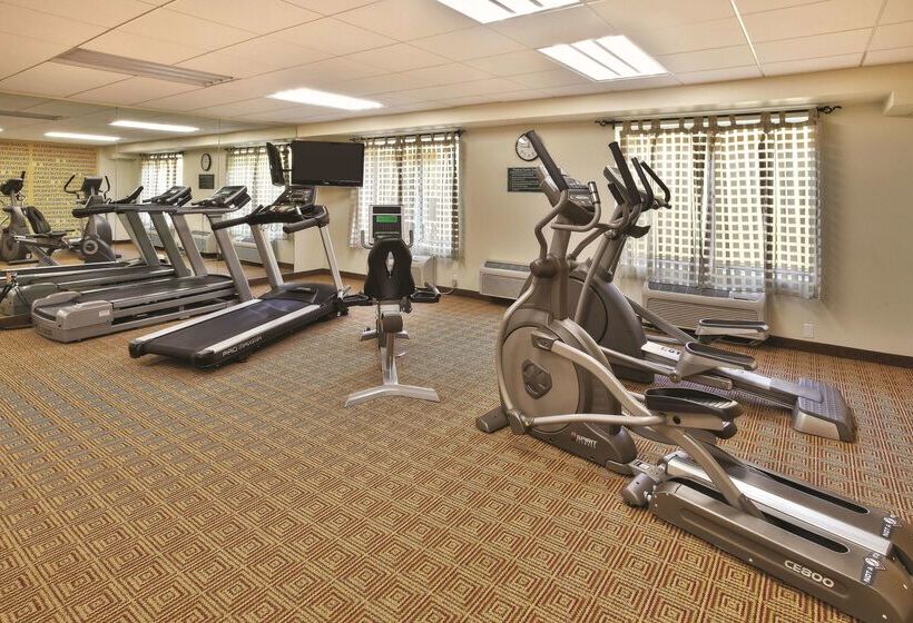 هتل La Quinta By Wyndham Danbury