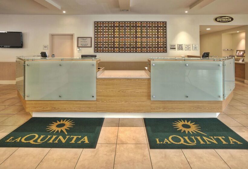 هتل La Quinta By Wyndham Danbury