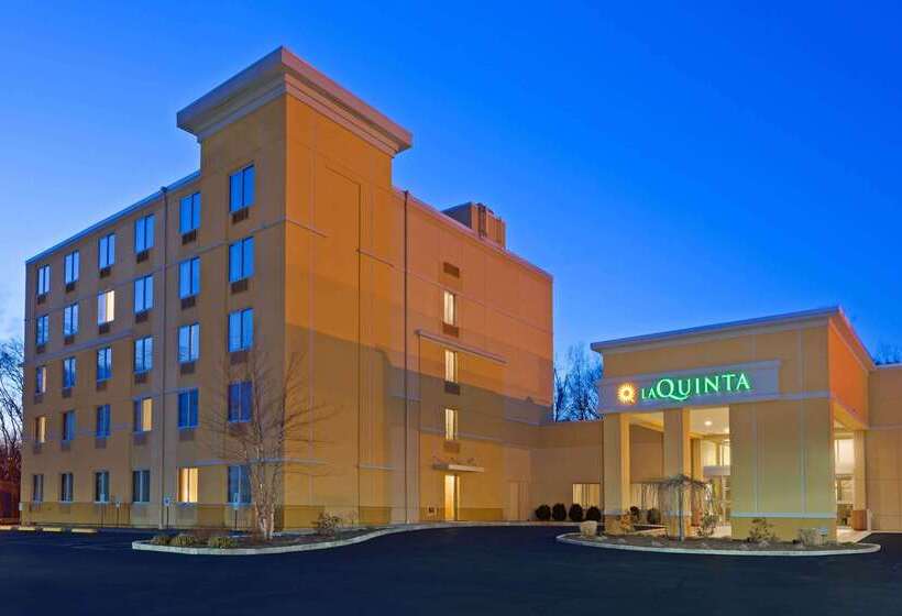 هتل La Quinta By Wyndham Danbury