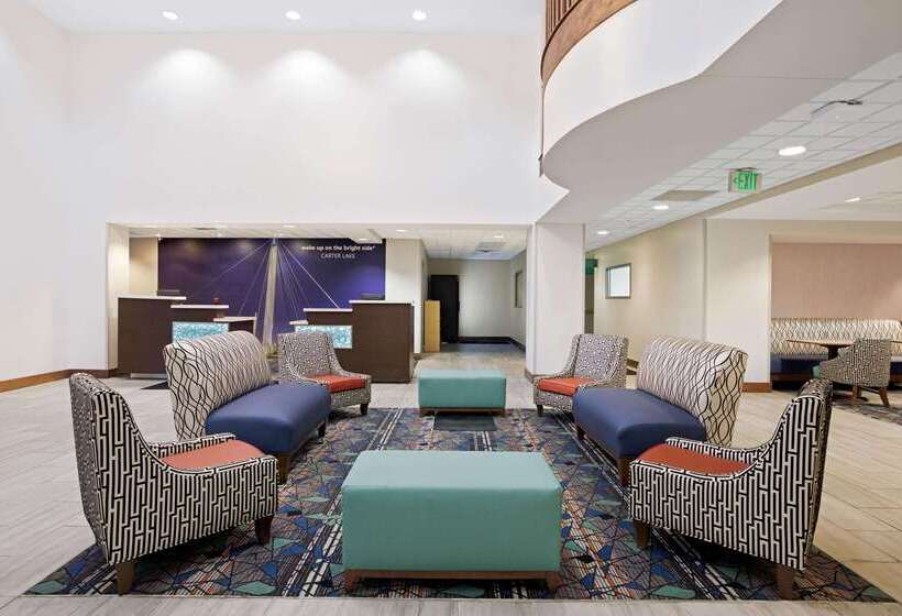 ホテル La Quinta Inn & Suites By Wyndham Omaha Airport Downtown