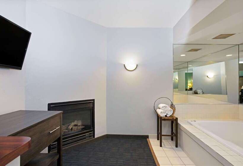 ホテル La Quinta Inn & Suites By Wyndham Omaha Airport Downtown