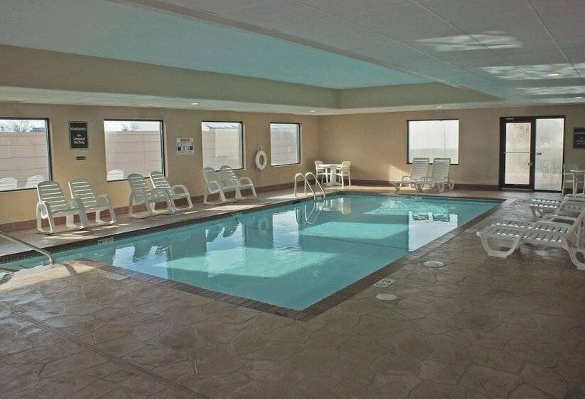 ホテル La Quinta Inn & Suites By Wyndham Omaha Airport Downtown