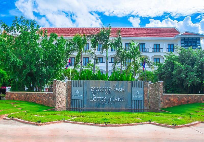 酒店 Lotus Blanc Resort