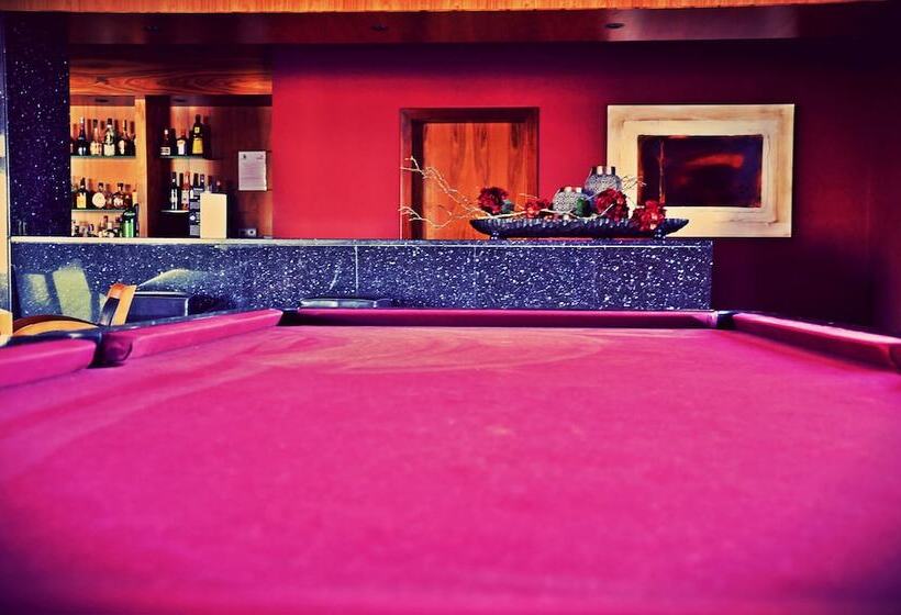 هتل Lusitania Congress & Spa