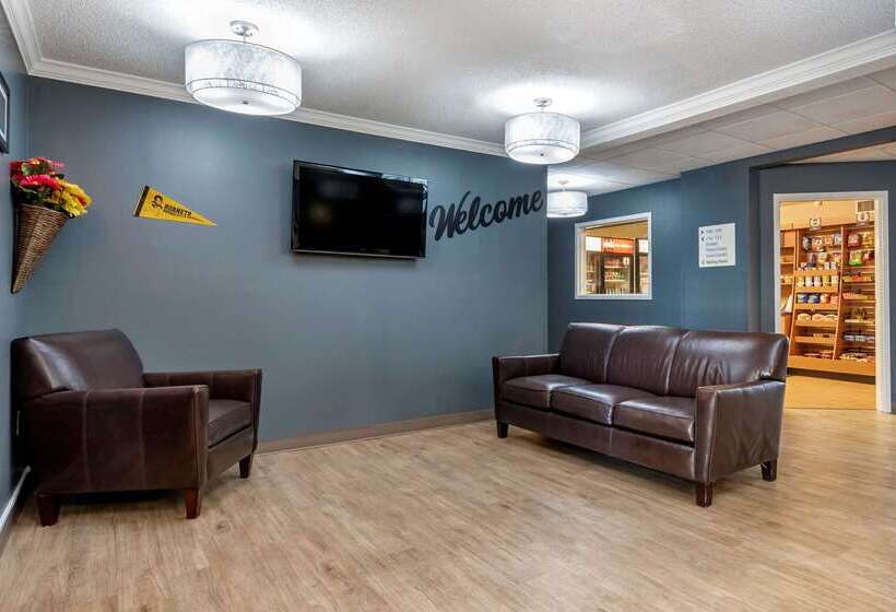 בית מלון כפרי Mainstay Suites Emporia