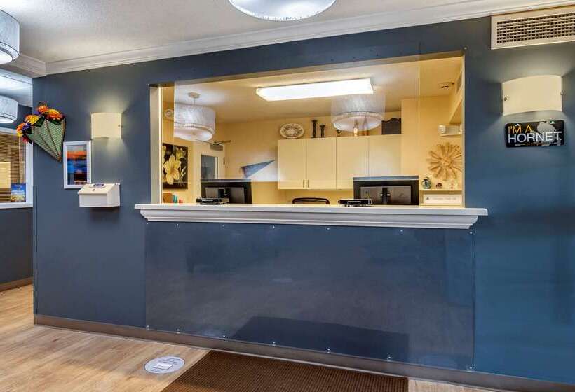 בית מלון כפרי Mainstay Suites Emporia