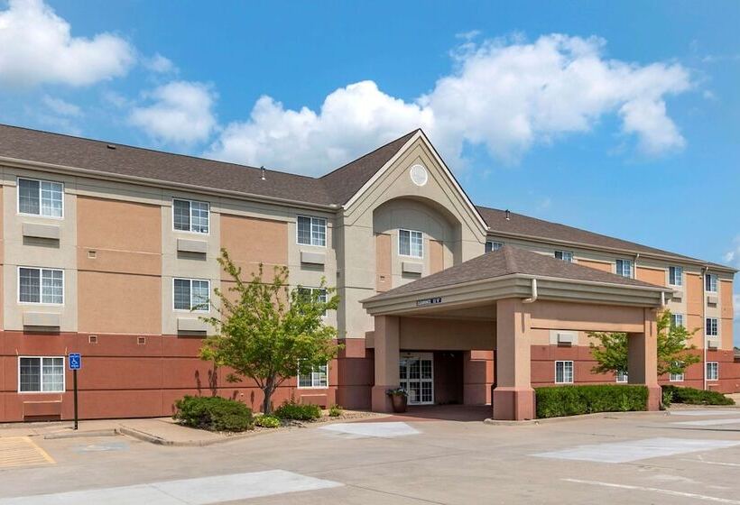 בית מלון כפרי Mainstay Suites Emporia