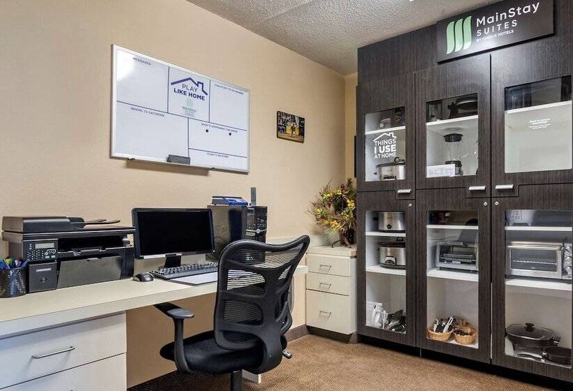 בית מלון כפרי Mainstay Suites Emporia