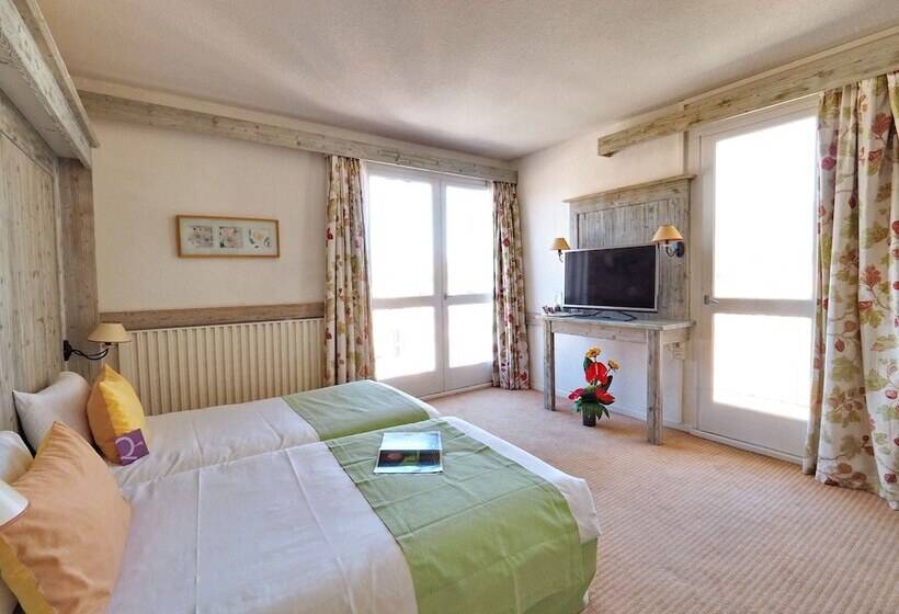 Отель Mercure Millau