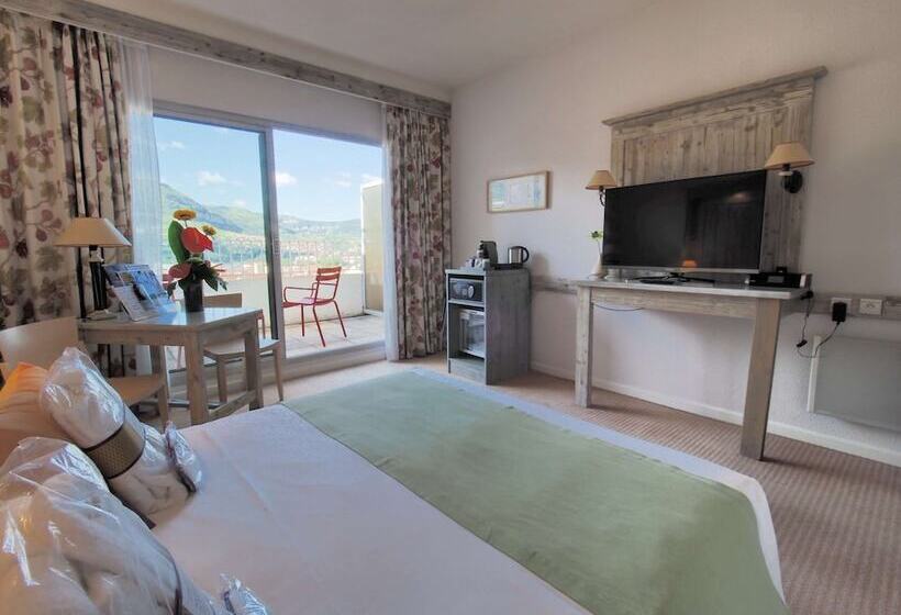 Отель Mercure Millau