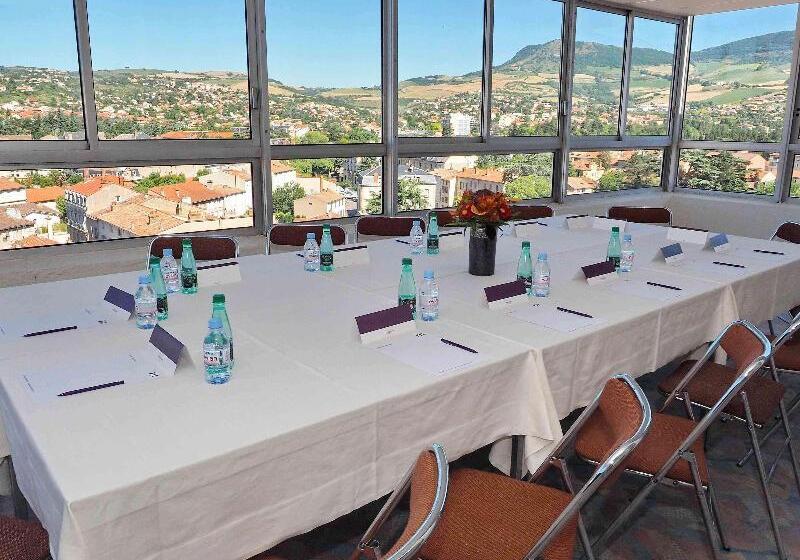 Отель Mercure Millau