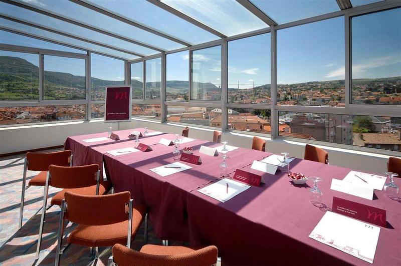 Отель Mercure Millau