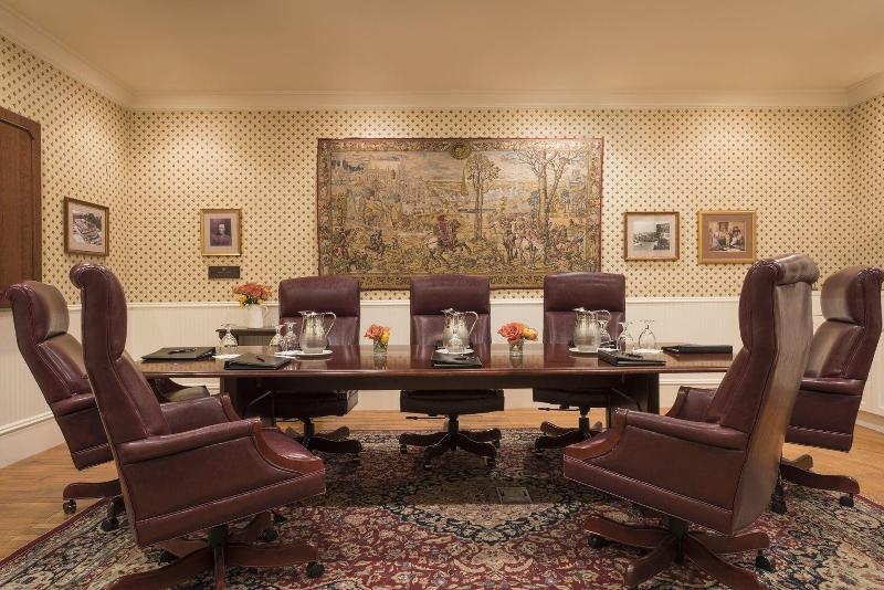 Отель Napa River Inn