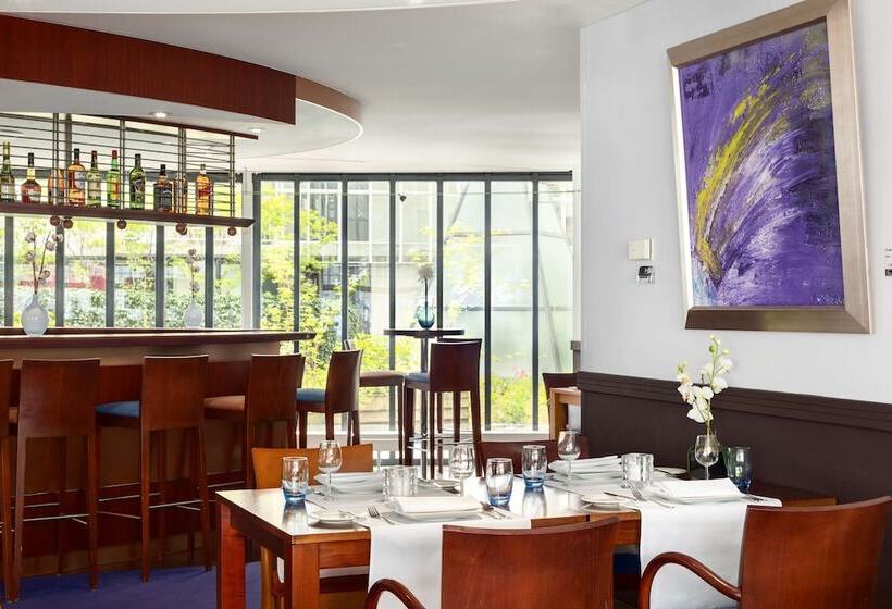 Avani Museum Quarter Amsterdam Hotel   Previously NH Amsterdam Museum Quarter