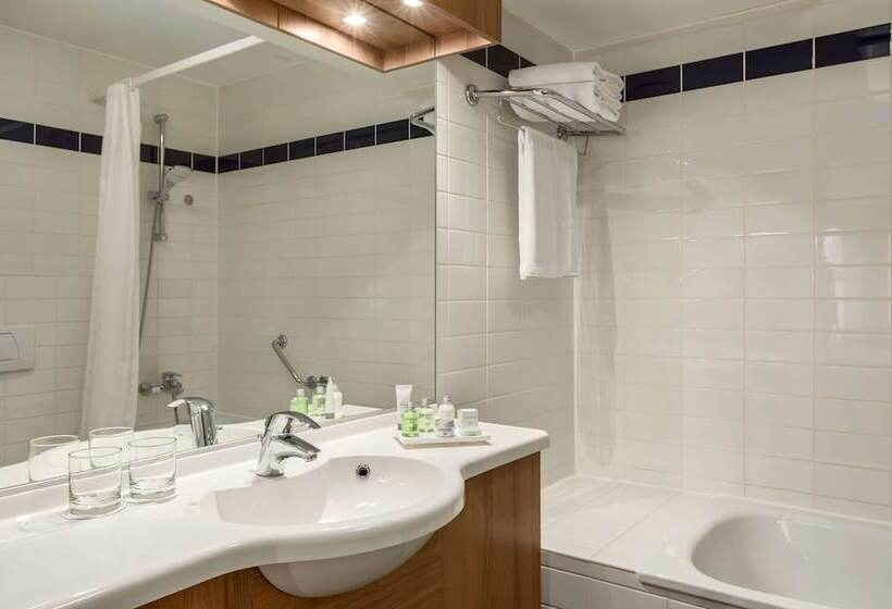 Avani Museum Quarter Amsterdam Hotel   Previously NH Amsterdam Museum Quarter