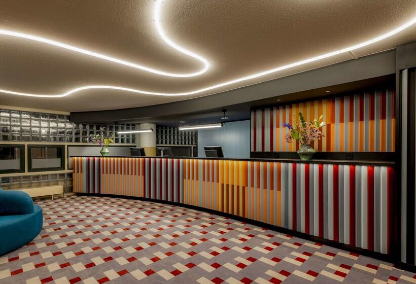 Avani Museum Quarter Amsterdam Hotel   Previously NH Amsterdam Museum Quarter