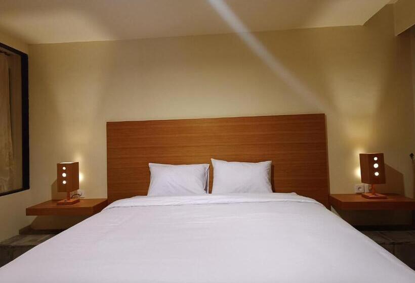 酒店 Kuta Living By Kamara