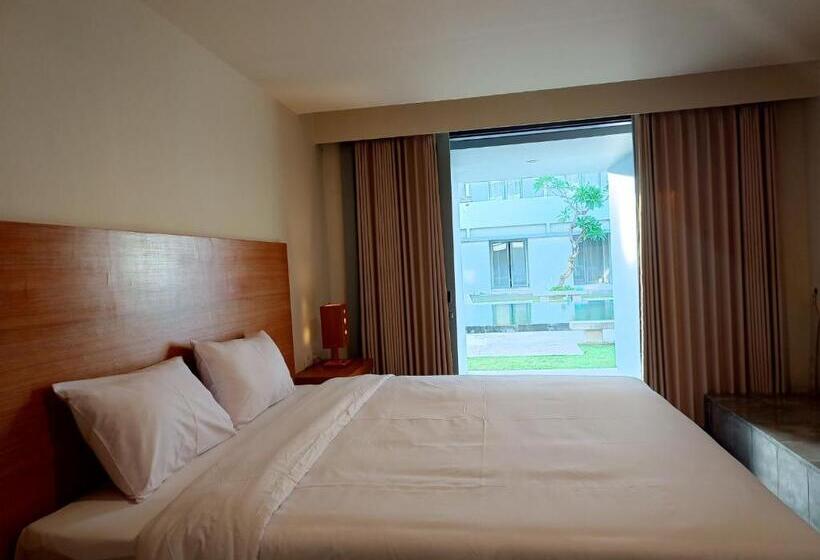 酒店 Kuta Living By Kamara