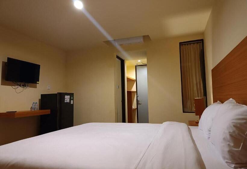 酒店 Kuta Living By Kamara