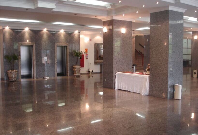 בית מלון כפרי Obeid Plaza