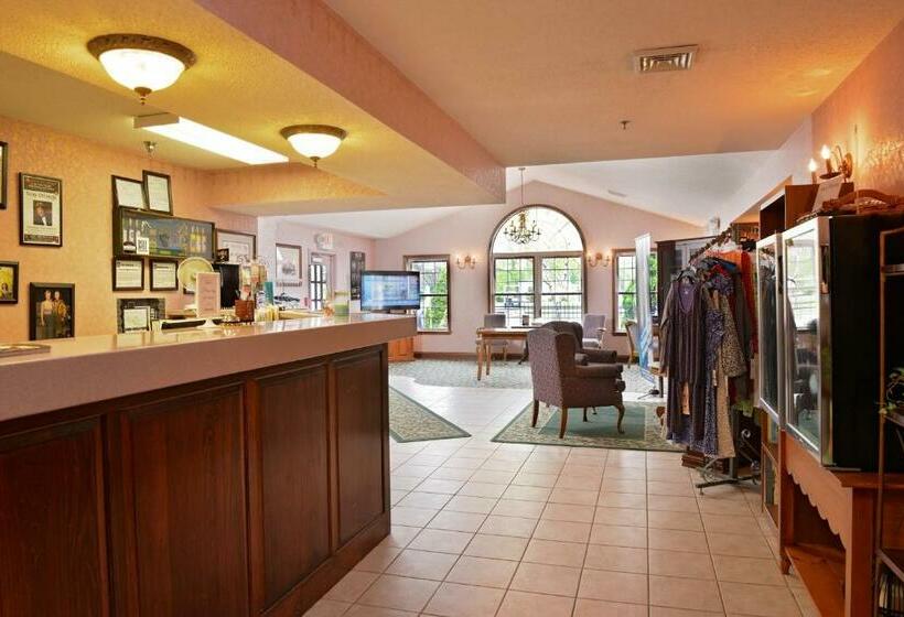 هتل Our Guest Inn And Suites   Downtown