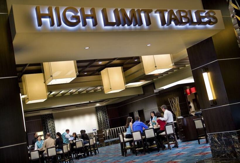 בית מלון כפרי Pala Casino Spa And Resort