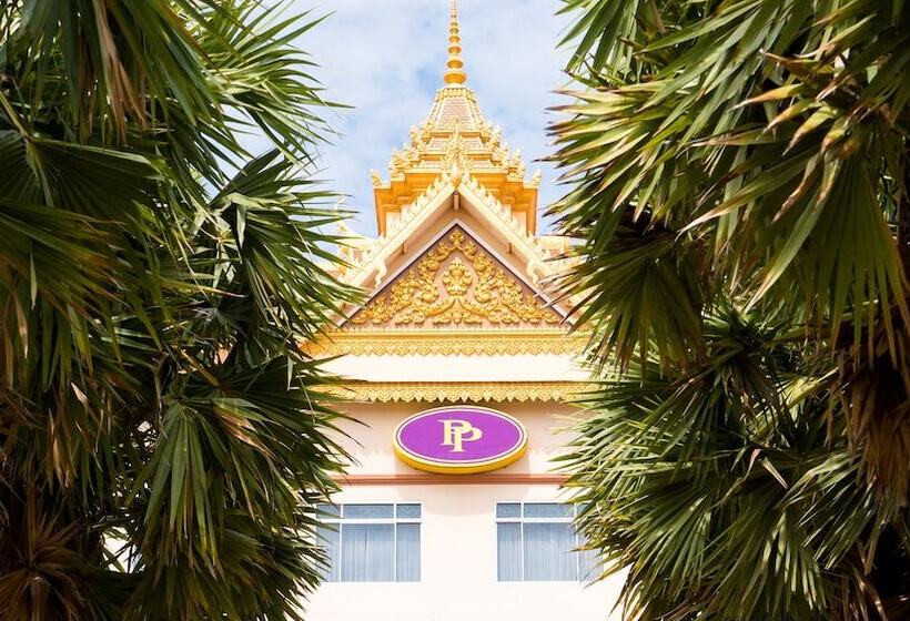 Отель Phnom Penh