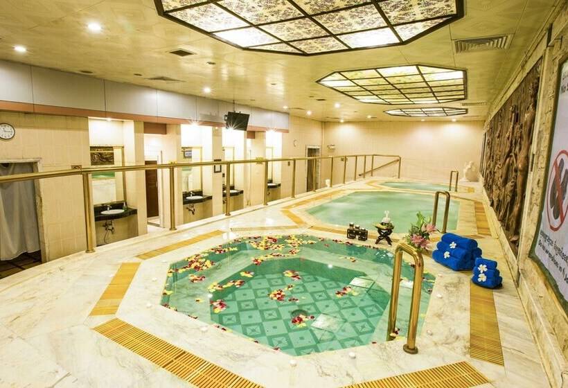 Отель Phnom Penh