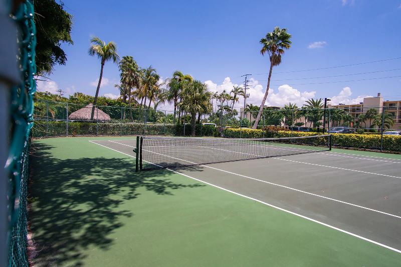 בית מלון כפרי Pointe Estero Resort