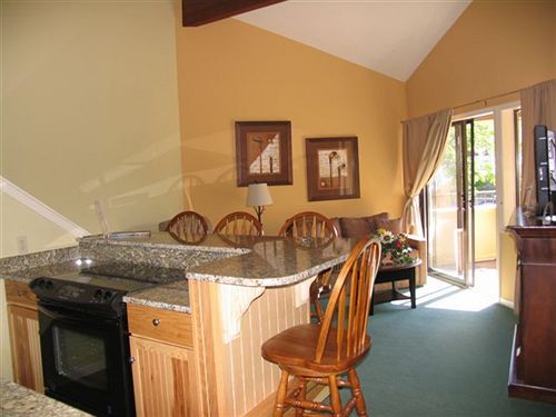 Отель Pointes North Inn Charlevoix