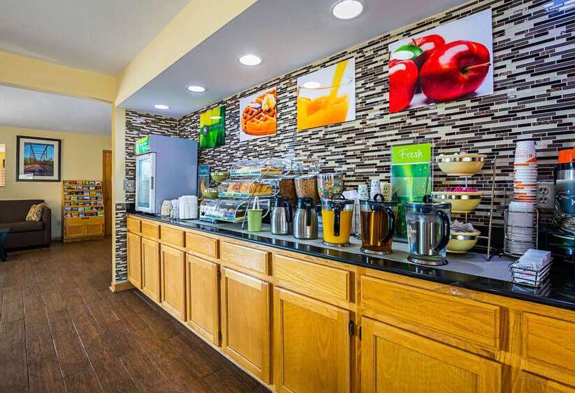 فندق Quality Inn & Suites Greensburg I74