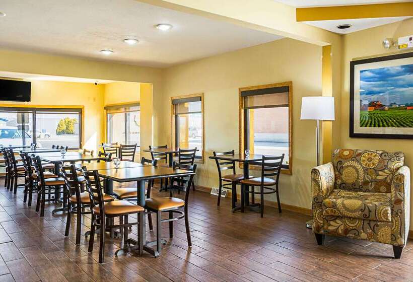 فندق Quality Inn & Suites Greensburg I74