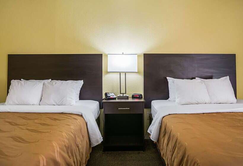 فندق Quality Inn & Suites Greensburg I74