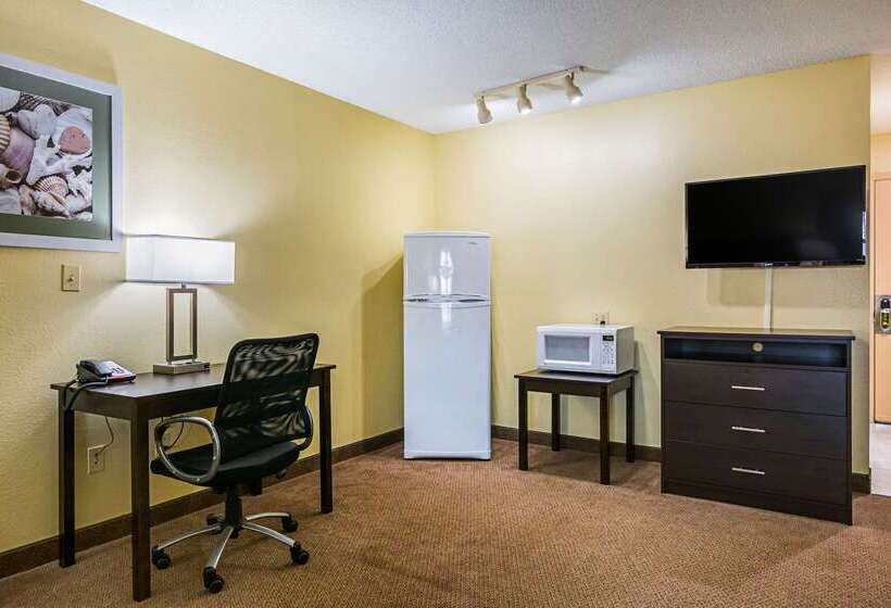فندق Quality Inn & Suites Greensburg I74