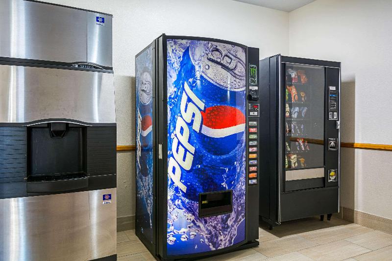 فندق Quality Inn & Suites Greensburg I74