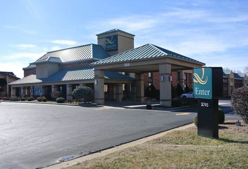 هتل Quality Inn & Suites North
