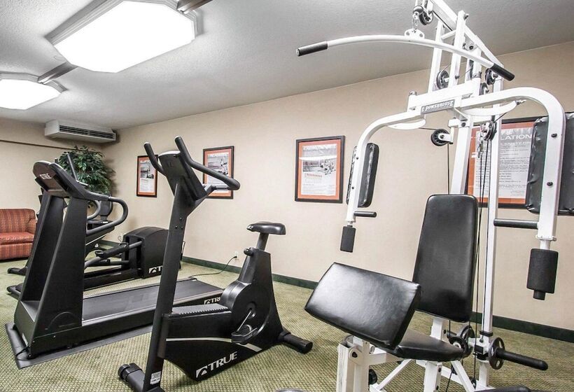 هتل Quality Inn & Suites North